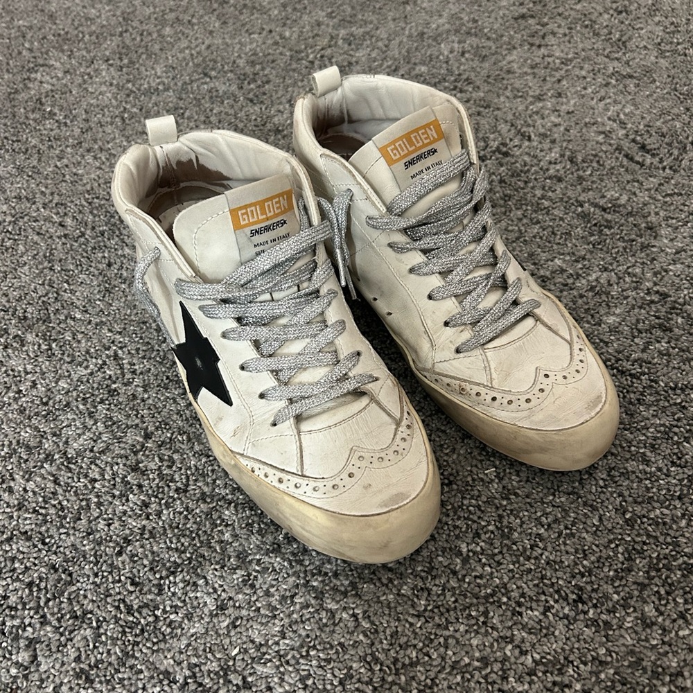Golden Goose White Leather Mid Stars with glitter laces
